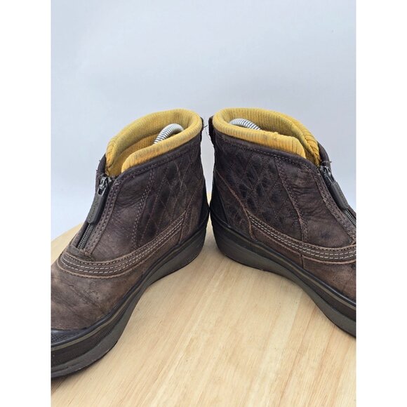 Clarks Cloudstepper boots waterproof womens size 7M - Picture 5 of 9